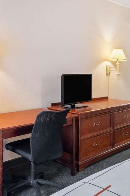 Hotel La Quinta Inn and Suites Fort Myers I-75 photo 5