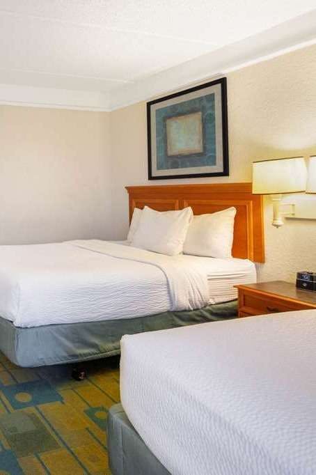 Hotel La Quinta Inn & Suites by Wyndham Ft. Lauderdale Plantation photo 3