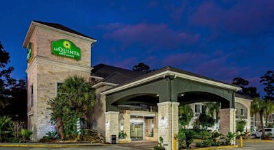 La Quinta Inn & Suites by Wyndham Kingwood Houston IAH Airpt