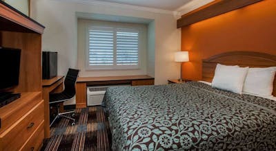 Days Inn & Suites by Wyndham Antioch