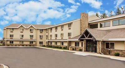 AmericInn by Wyndham Sheboygan