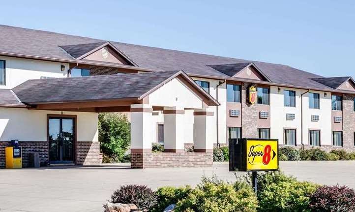 Super 8 by Wyndham Oelwein