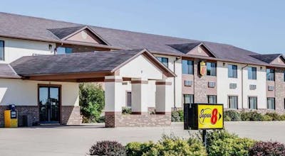 Super 8 by Wyndham Oelwein