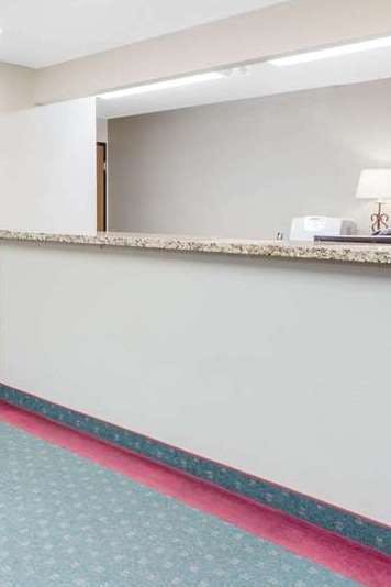 Hotel Super 8 by Wyndham Oelwein photo 4