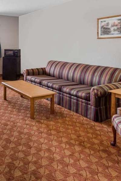 Hotel Super 8 by Wyndham St. Charles photo 4