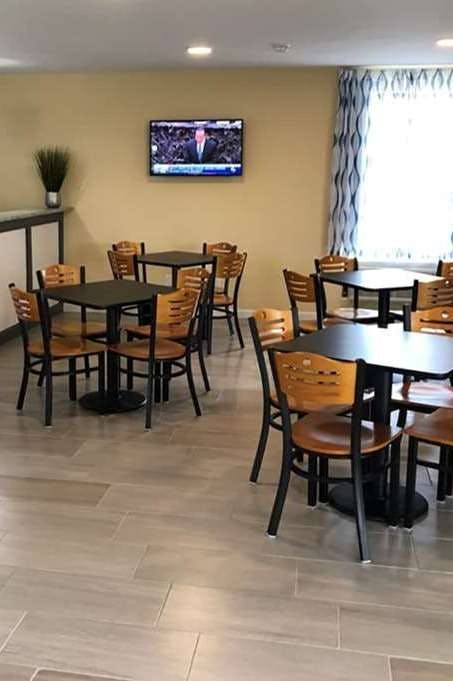 Hotel Days Inn by Wyndham Cape Carteret near Emerald Isle photo 5