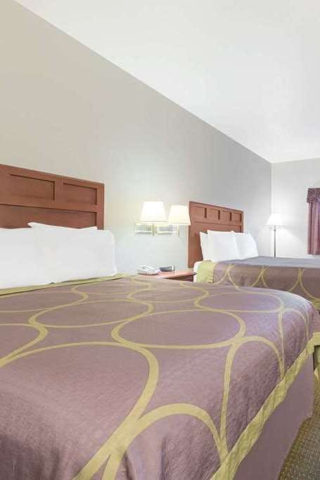 Hotel Super 8 by Wyndham Abilene South photo 1