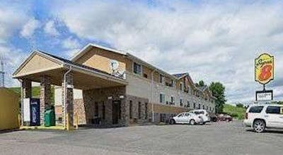 Super 8 by Wyndham Minot Airport