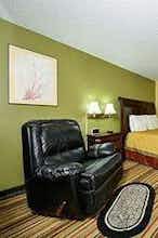 Hotel Super 8 by Wyndham Minot Airport photo 3