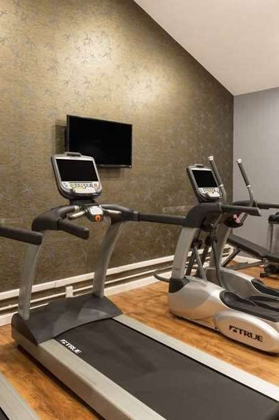 Hotel Super 8 Sturbridge MA photo 5