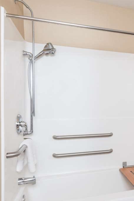 Hotel Ramada by Wyndham Strasburg/Shenandoah Valley photo 4