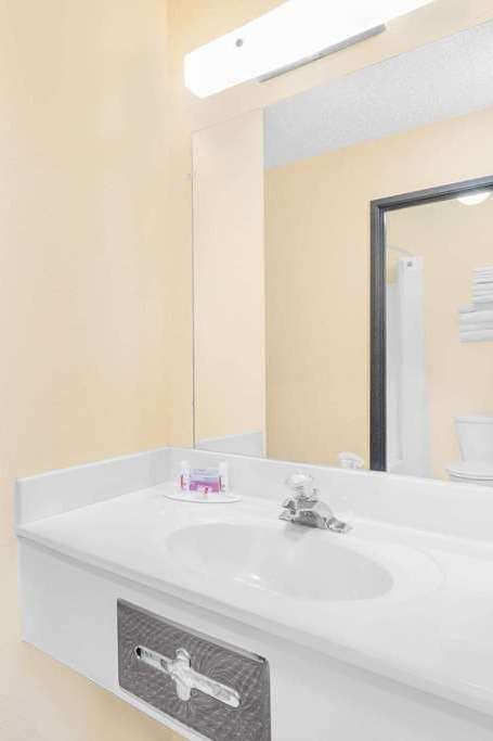 Hotel Days Inn by Wyndham Wall photo 3