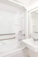 Hotel Baymont Inn Suites LeMars photo 5