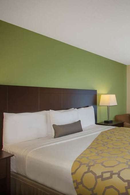 Hotel Baymont by Wyndham Jefferson City photo 1