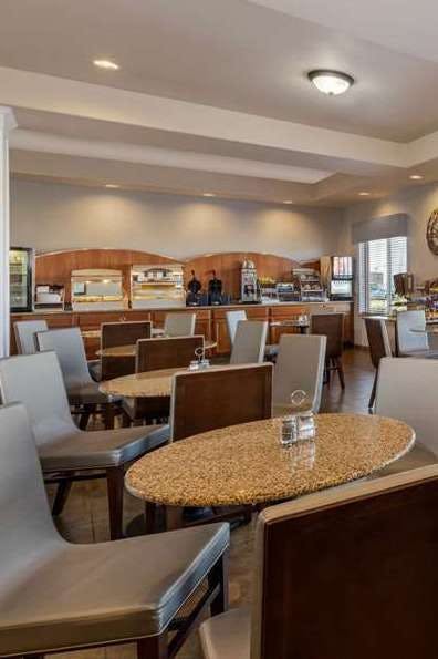 Hotel Wingate by Wyndham Moses Lake photo 5