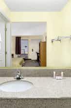 Hotel Days Inn by Wyndham Biscoe photo 3