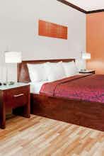 Hotel Days Inn and Suites Marquez photo 2