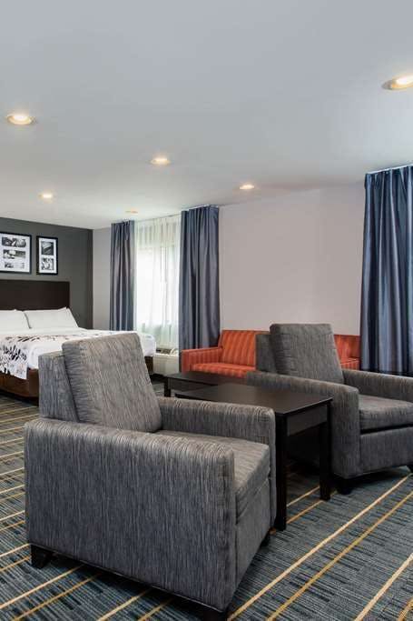 Hotel Baymont IS Lancaster photo 4