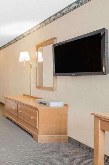 Hotel Ramada Waupaca photo 4