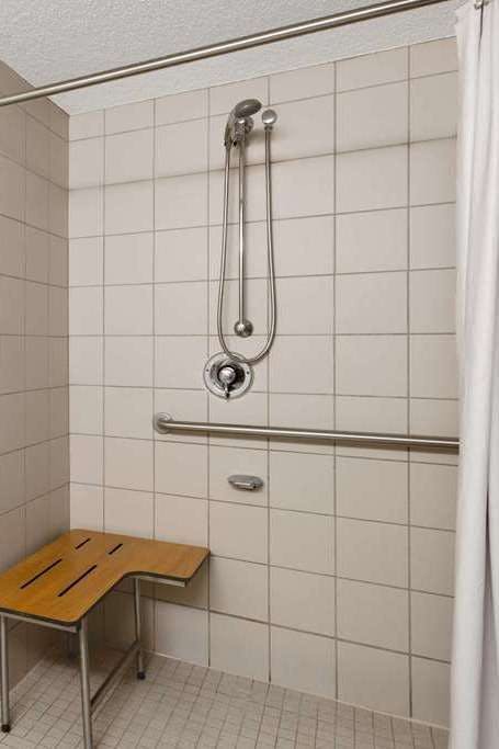 Hotel Days Inn Geneva Finger Lakes photo 3