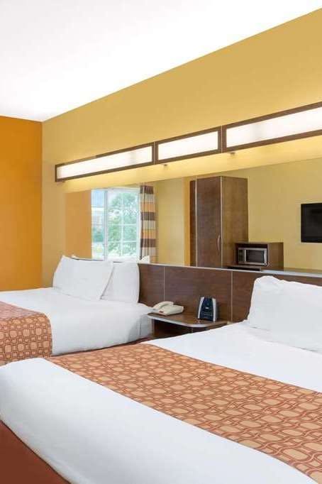 Hotel Microtel Univ Medical Park photo 1