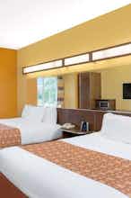 Hotel Microtel Univ Medical Park photo 1