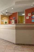 Hotel Days Inn And Suites Lafayette photo 3