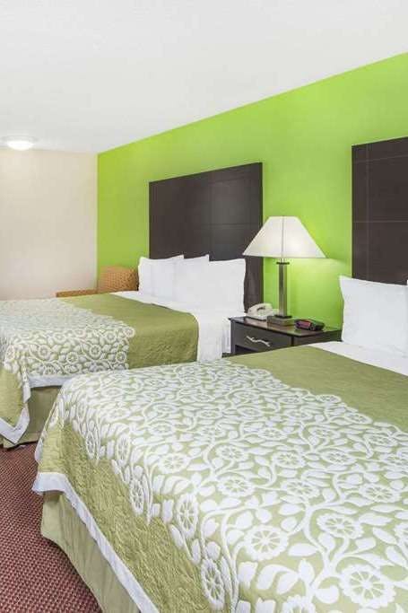 Hotel Days Inn by Wyndham Calvert City/Paducah East photo 1