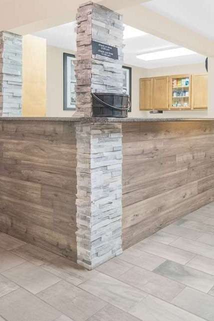 Hotel Super 8 by Wyndham Watertown photo 3