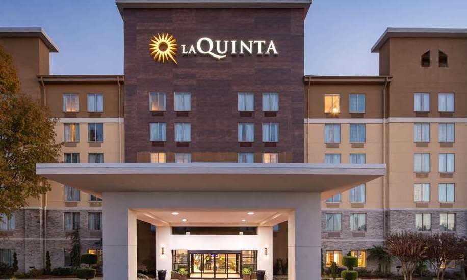 La Quinta Inn & Suites by Wyndham Atlanta Airport North