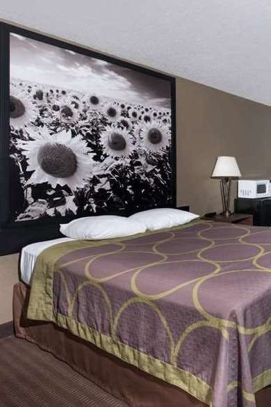 Hotel Super 8 by Wyndham Bismarck photo 4