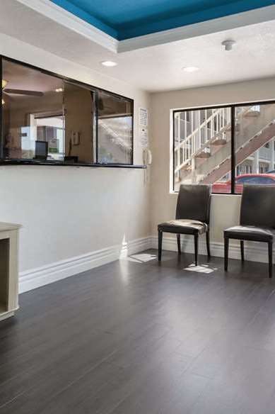 Hotel Days Inn Downey photo 5