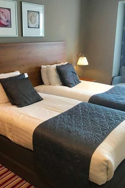 Hotel Voco Lythe Hill Hotel & Spa photo 4