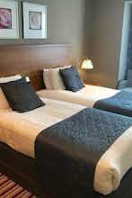 Hotel Voco Lythe Hill Hotel & Spa photo 4