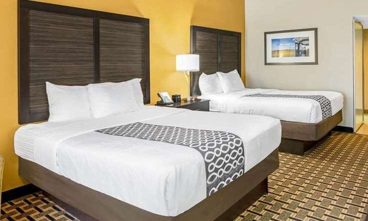 La Quinta Inn & Suites by Wyndham Denison - N. Lake Texoma