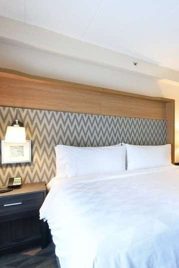 Hotel Holiday Inn Cincinnati Liberty Way photo 1