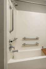 Hotel Baymont Pooler/Savannah photo 4