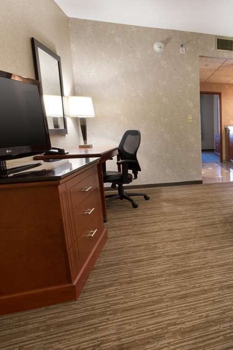 Hotel Drury Inn and Suites Cincinnati Sharonville photo 5