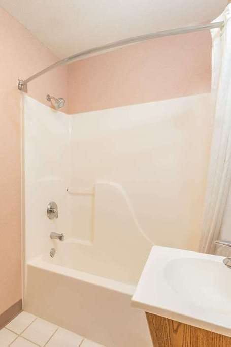 Hotel Super 8 by Wyndham Wakeeney photo 5