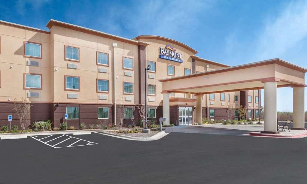 Baymont by Wyndham Midland Center