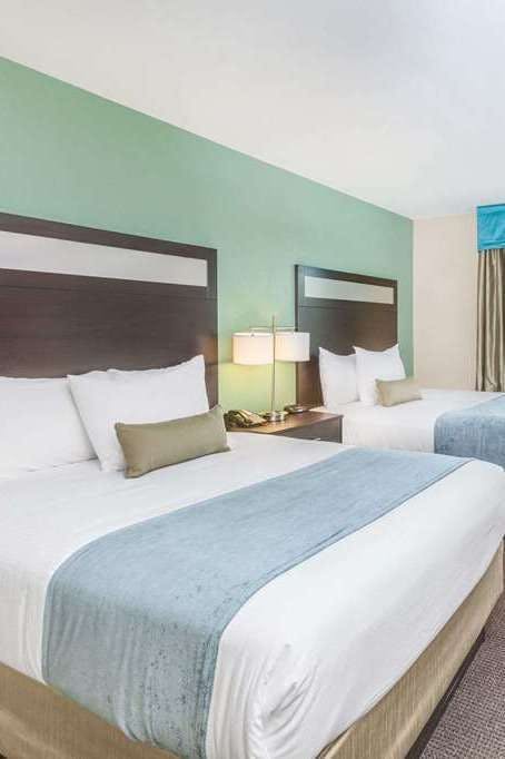 Hotel Baymont by Wyndham Midland Center photo 1