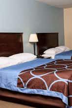 Hotel Super 8 Edmonton S photo 2