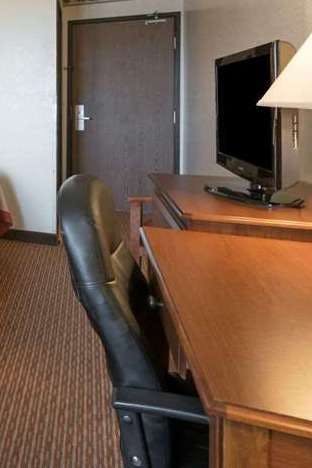 Hotel Super 8 by Wyndham Bemidji MN photo 4