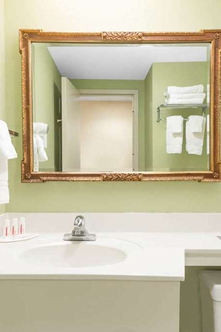 Hotel Ramada Vandalia photo 4