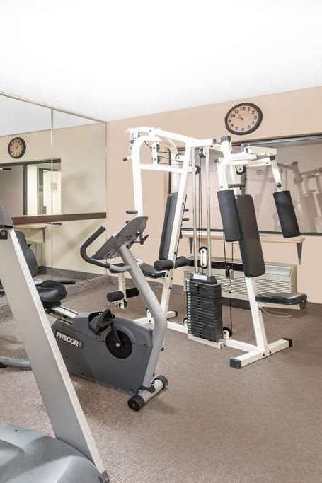 Hotel Ramada Vandalia photo 5