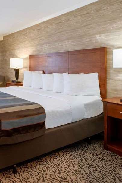 Hotel Wingate Detroit AP photo 1