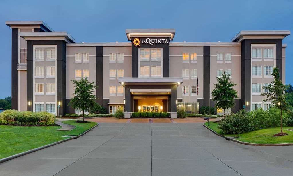 La Quinta Inn & Suites by Wyndham Starkville at MSU
