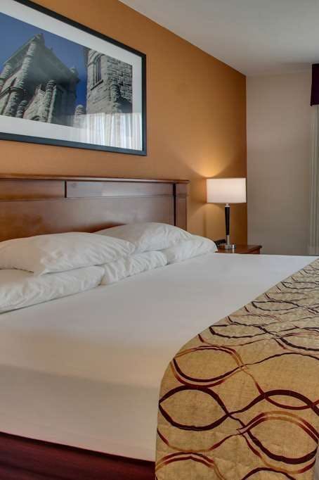 Hotel Drury Inn and Suites Findlay photo 1