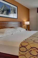 Hotel Drury Inn and Suites Findlay photo 1