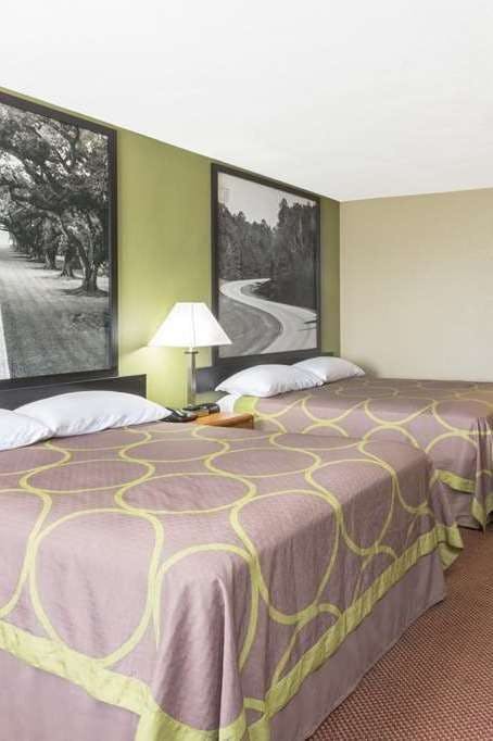 Hotel Super 8 by Wyndham Tallulah LA photo 2
